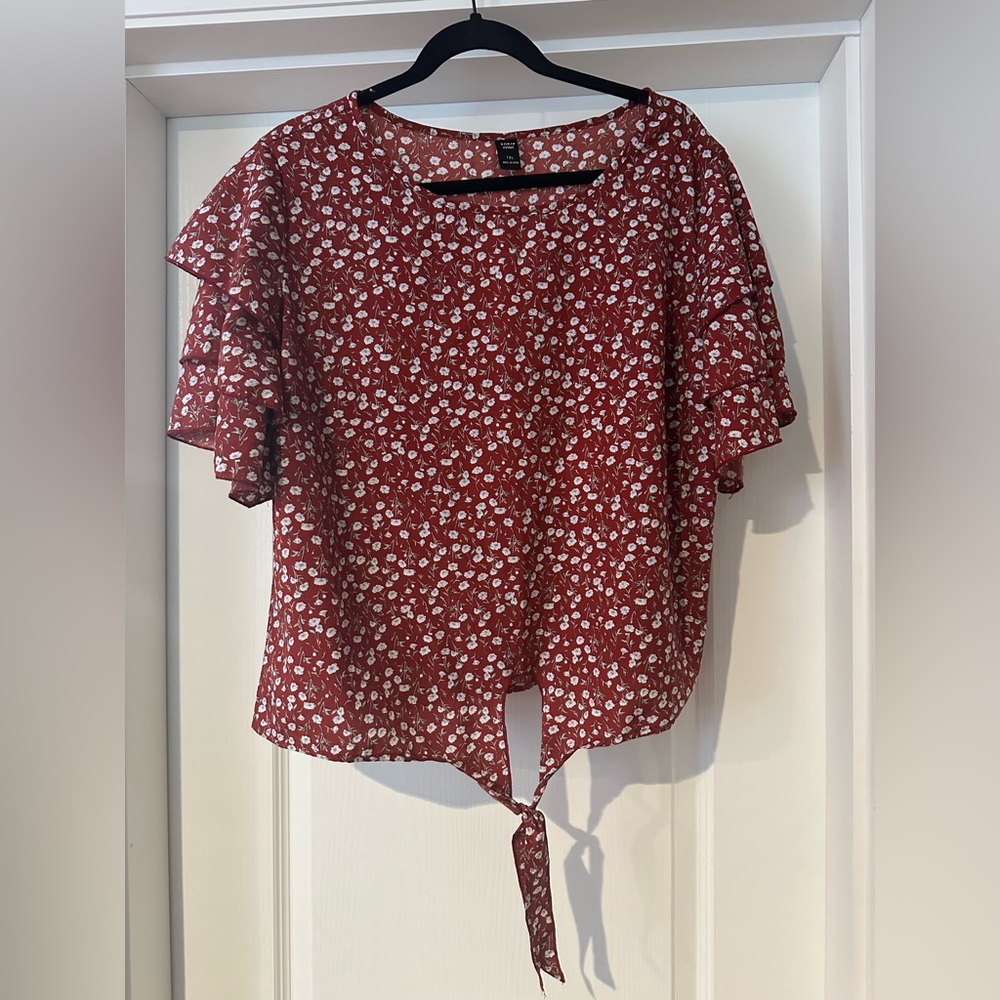 Shein Curve 1XL Red Floral Top